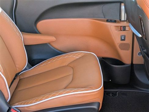 New 2026 Chrysler Pacifica Pinnacle image 33