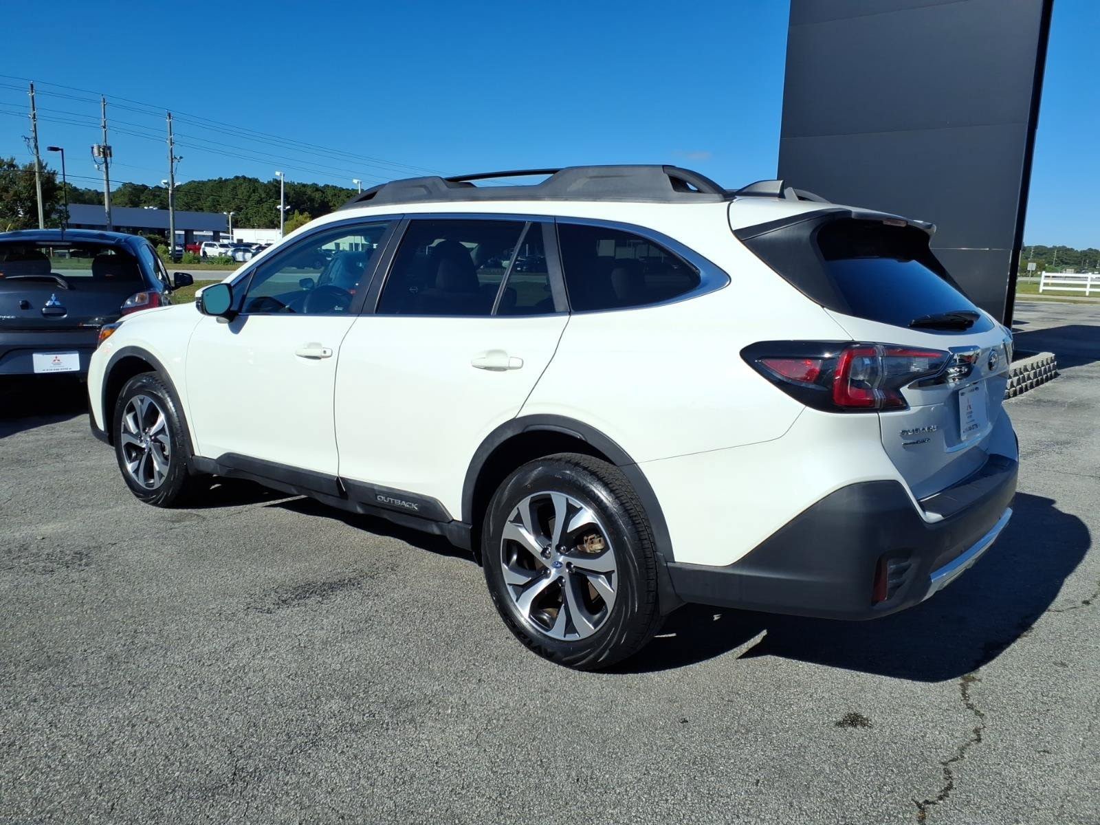 Used 2020 Subaru Outback Limited XT w/ Popular Package #2 AWD/4WD image 4