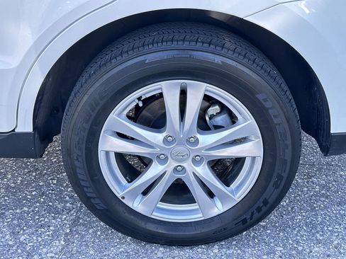 Used 2011 Hyundai Santa Fe Limited w/ Navigation Pkg 4 FWD image 12