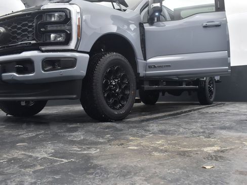 Used 2026 Ford F250 Lariat w/ Black Appearance Package image 78