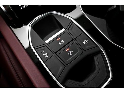 Used 2025 Lamborghini Urus SE image 84