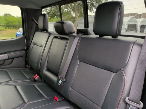 Used 2024 Ford F250 Lariat w/ Lariat Ultimate Package AWD/4WD image 39