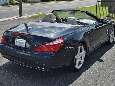 Used 2013 Mercedes-Benz SL 550 image 42