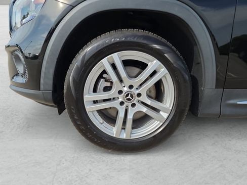 Used 2023 Mercedes-Benz GLB 250 4MATIC image 23