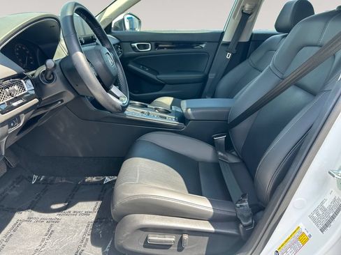 Certified 2024 Honda Civic EX-L image 9