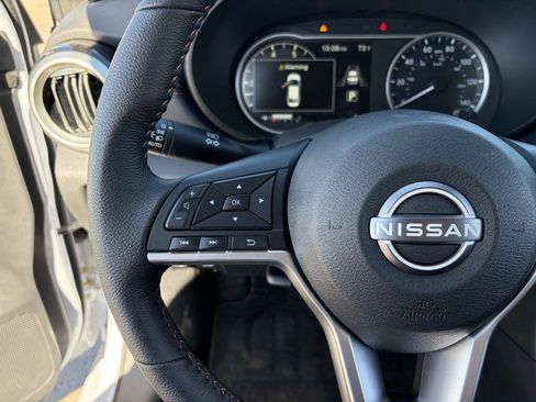 New 2025 Nissan Versa SR w/ Trunk Package image 24