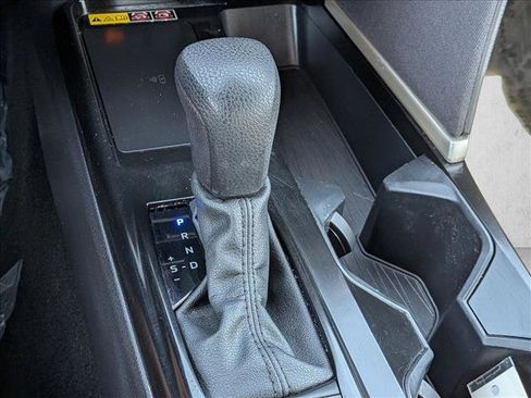 Used 2025 Toyota Camry LE FWD image 17