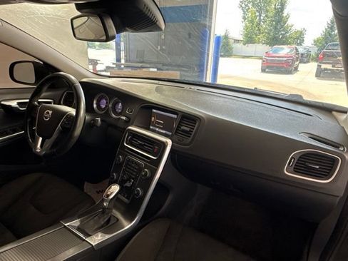 Used 2013 Volvo S60 T5 FWD image 28