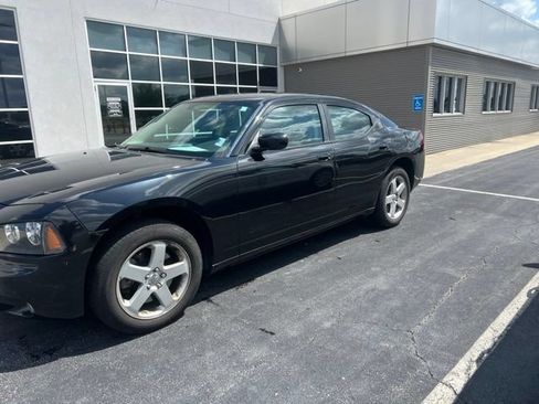 Used 2010 Dodge Charger AWD image 1