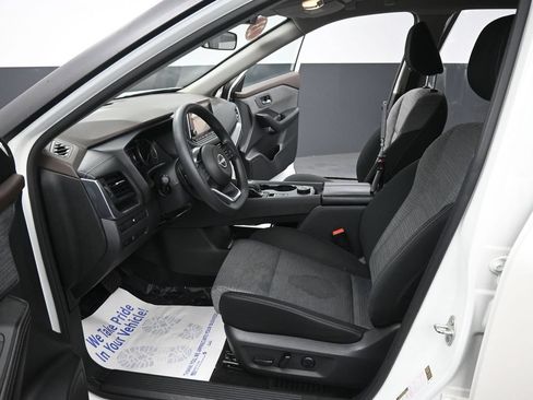 Used 2023 Nissan Rogue SV AWD/4WD image 30