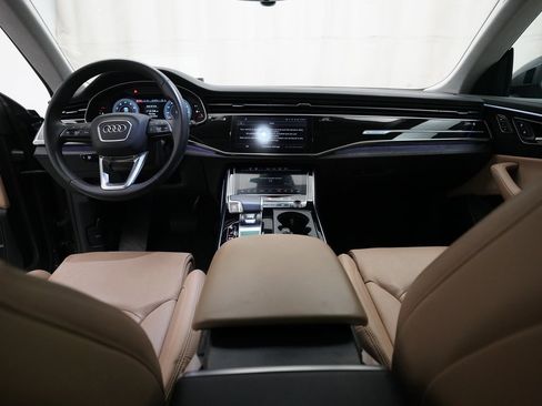 Used 2023 Audi Q8 Prestige image 5