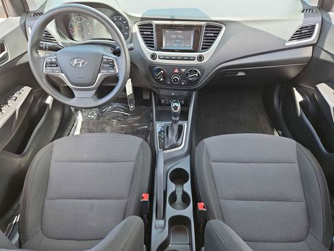 Used 2020 Hyundai Accent SE FWD image 14