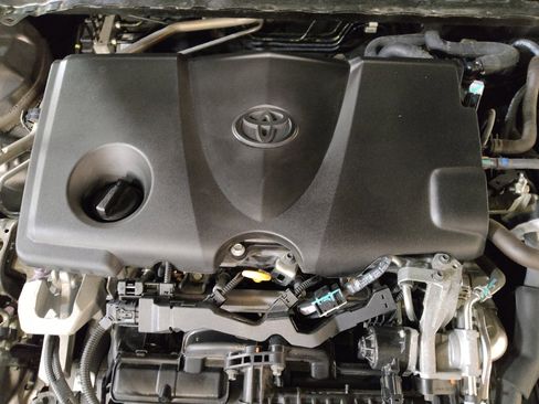 Used 2019 Toyota Camry SE image 30