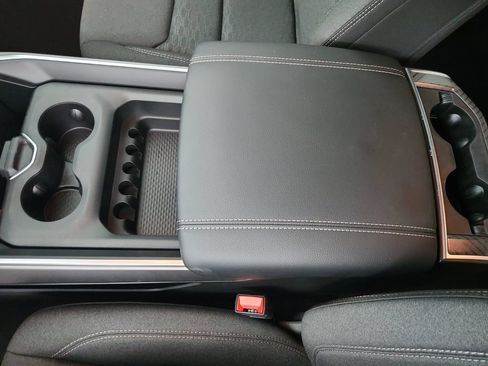 New 2026 RAM 1500 4x4 Crew Cab image 27