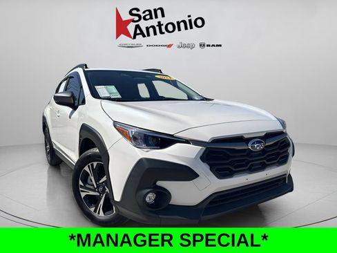 Used 2024 Subaru Crosstrek 2.0i Premium AWD/4WD image 2
