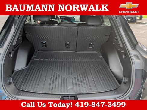 Used 2025 Chevrolet Equinox EV RS FWD image 27