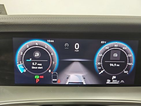 Certified 2025 Volkswagen Tiguan SE R-Line AWD/4WD image 18
