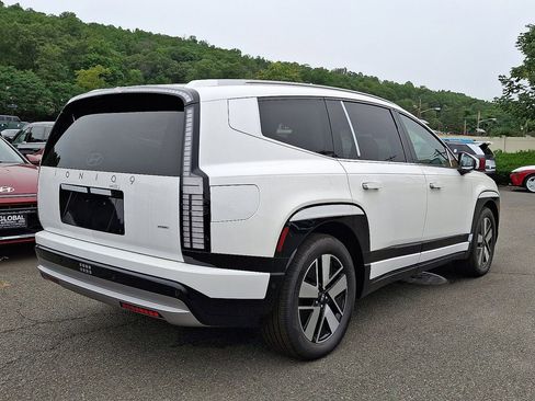 New 2026 Hyundai Ioniq 9 SEL image 4