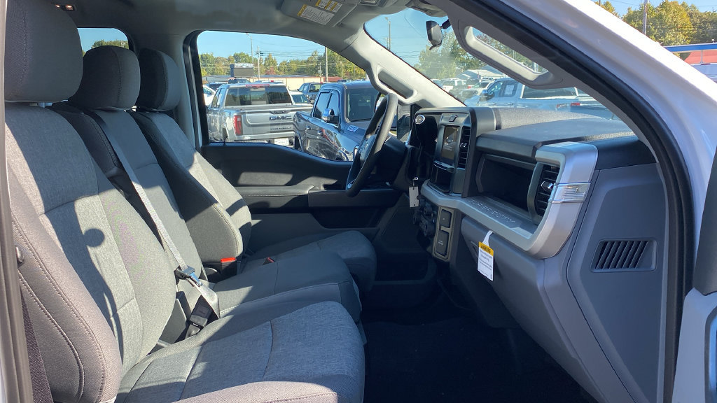 New 2027 Ford F250 XL w/ STX Appearance Package AWD/4WD image 12