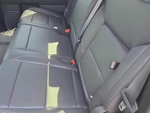 Used 2022 Chevrolet Silverado 1500 LTZ w/ LTZ Convenience Package II image 11