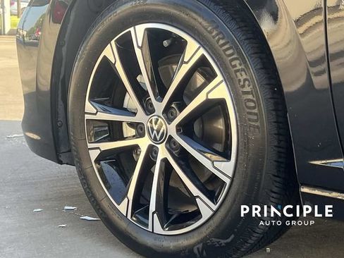 Used 2023 Volkswagen Jetta Sport FWD image 7