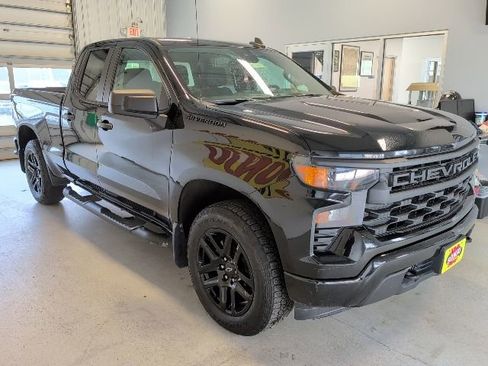 Used 2024 Chevrolet Silverado 1500 Custom AWD/4WD image 5