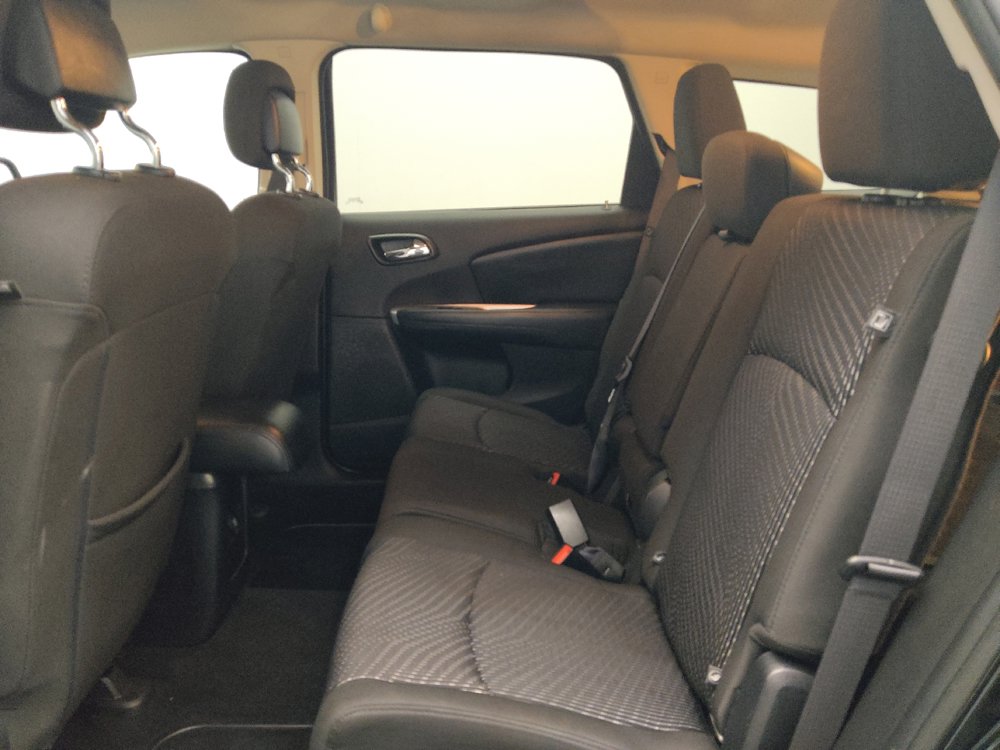 Used 2016 Dodge Journey SXT w/ Blacktop Package FWD image 18