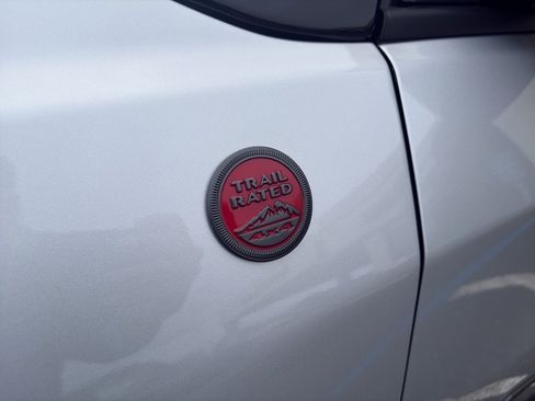 New 2026 Jeep Compass Trailhawk image 3