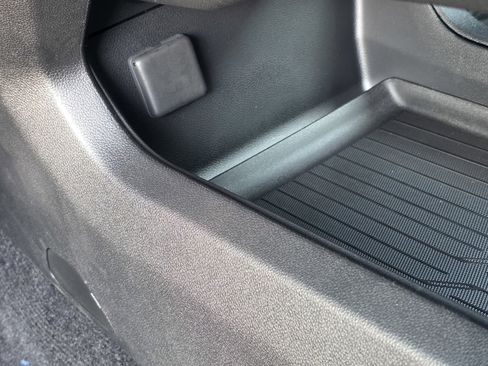 New 2026 Chevrolet Equinox EV LT w/ LPO, Blackout Package image 27