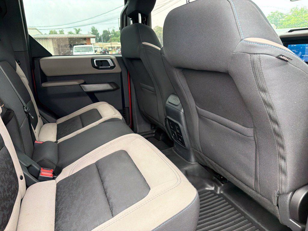 Used 2022 Ford Bronco Wildtrak AWD/4WD image 14