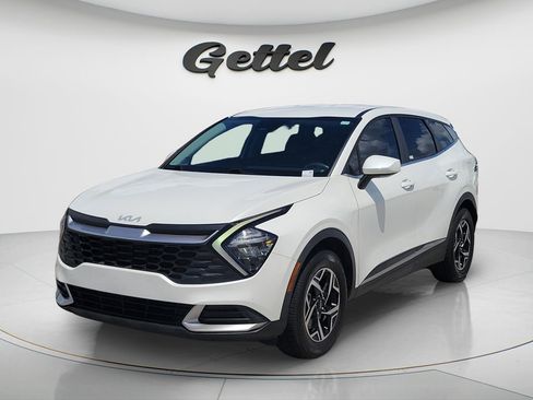 Used 2023 Kia Sportage LX FWD image 1