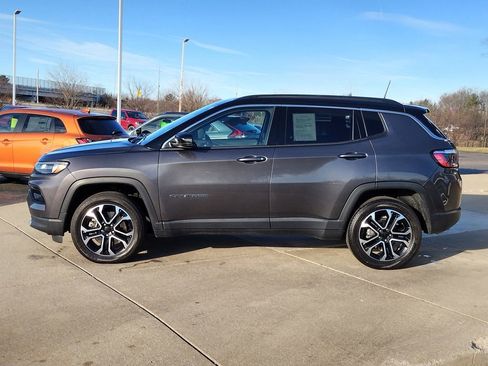 Used 2023 Jeep Compass Limited w/ Sun and Sound Group image 23