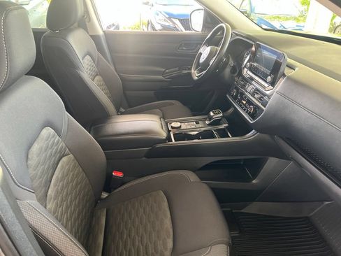 Certified 2024 Nissan Pathfinder S AWD/4WD image 19