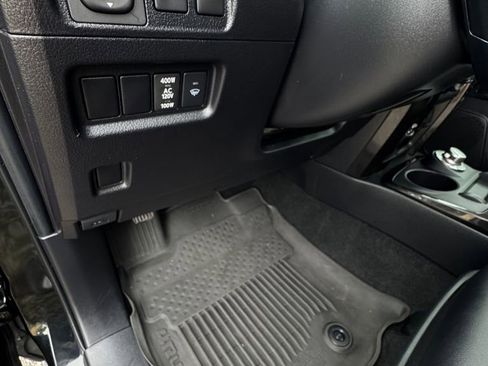 Used 2023 Toyota 4Runner 40th Anniversary SE AWD/4WD image 17