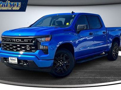 New 2026 Chevrolet Silverado 1500 Custom w/ LPO, Dark Essentials Package
