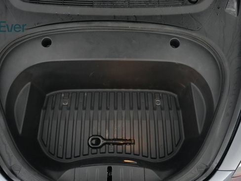 Used 2023 Tesla Model 3 Standard Range image 25