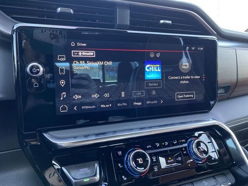 Used 2024 GMC Sierra 2500 Denali Ultimate image 6