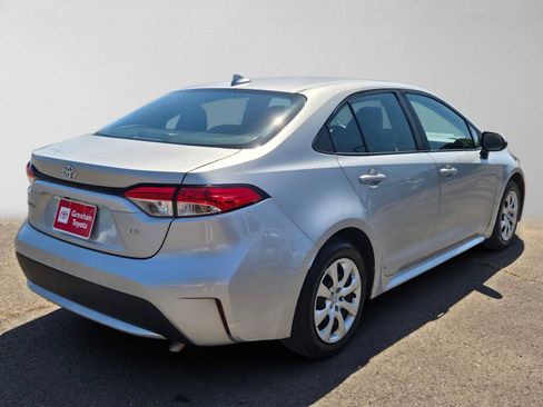 Certified 2020 Toyota Corolla LE FWD image 3