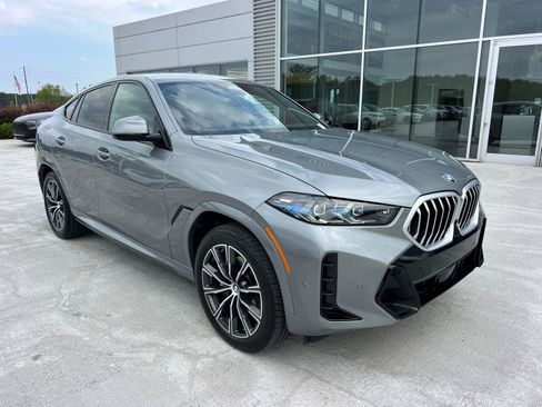 Used 2026 BMW X6 xDrive40i AWD/4WD image 3