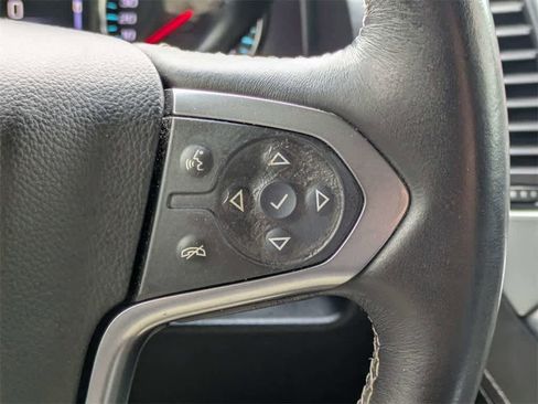 Used 2015 Chevrolet Suburban LTZ image 40