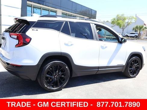 Certified 2024 GMC Terrain SLE w/ Elevation Edition FWD image 9
