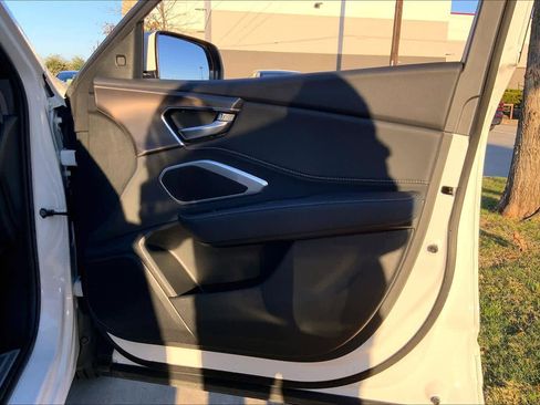 Certified 2025 Acura RDX SH-AWD image 22