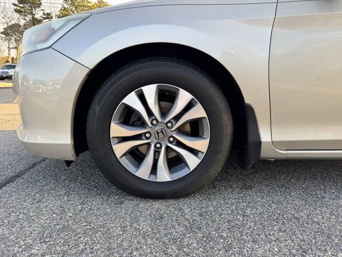 Used 2015 Honda Accord LX image 4