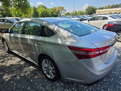 Used 2014 Toyota Avalon XLE FWD image 7