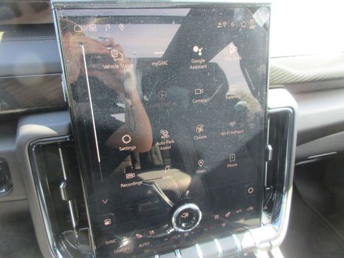 New 2026 GMC Yukon AT4 image 19