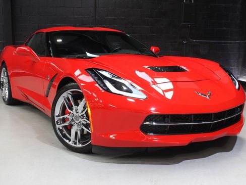 Used 2019 Chevrolet Corvette w/ 2LT w/ 2LT Preferred Equipment Group image 10