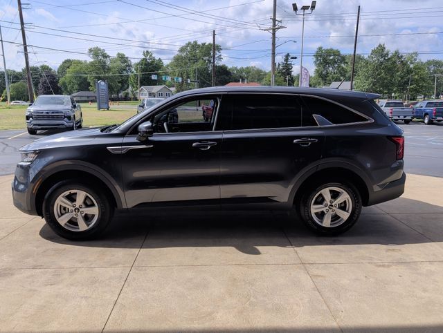 Used 2022 Kia Sorento LX AWD/4WD image 4