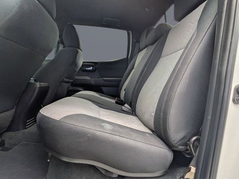 Used 2023 Toyota Tacoma TRD Off-Road AWD/4WD image 13