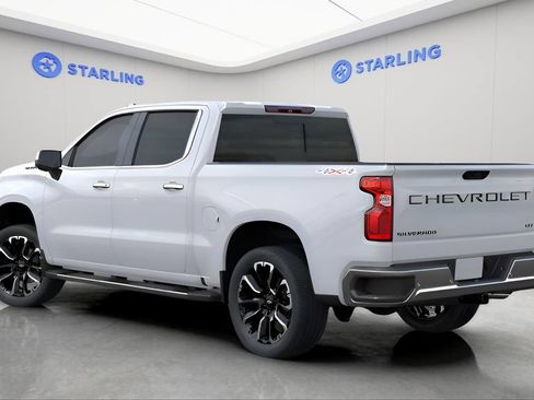 New 2026 Chevrolet Silverado 1500 LTZ w/ LTZ Premium Package AWD/4WD image 4