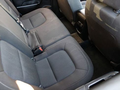 Used 2017 Chevrolet Colorado LT w/ LT Convenience Package image 15